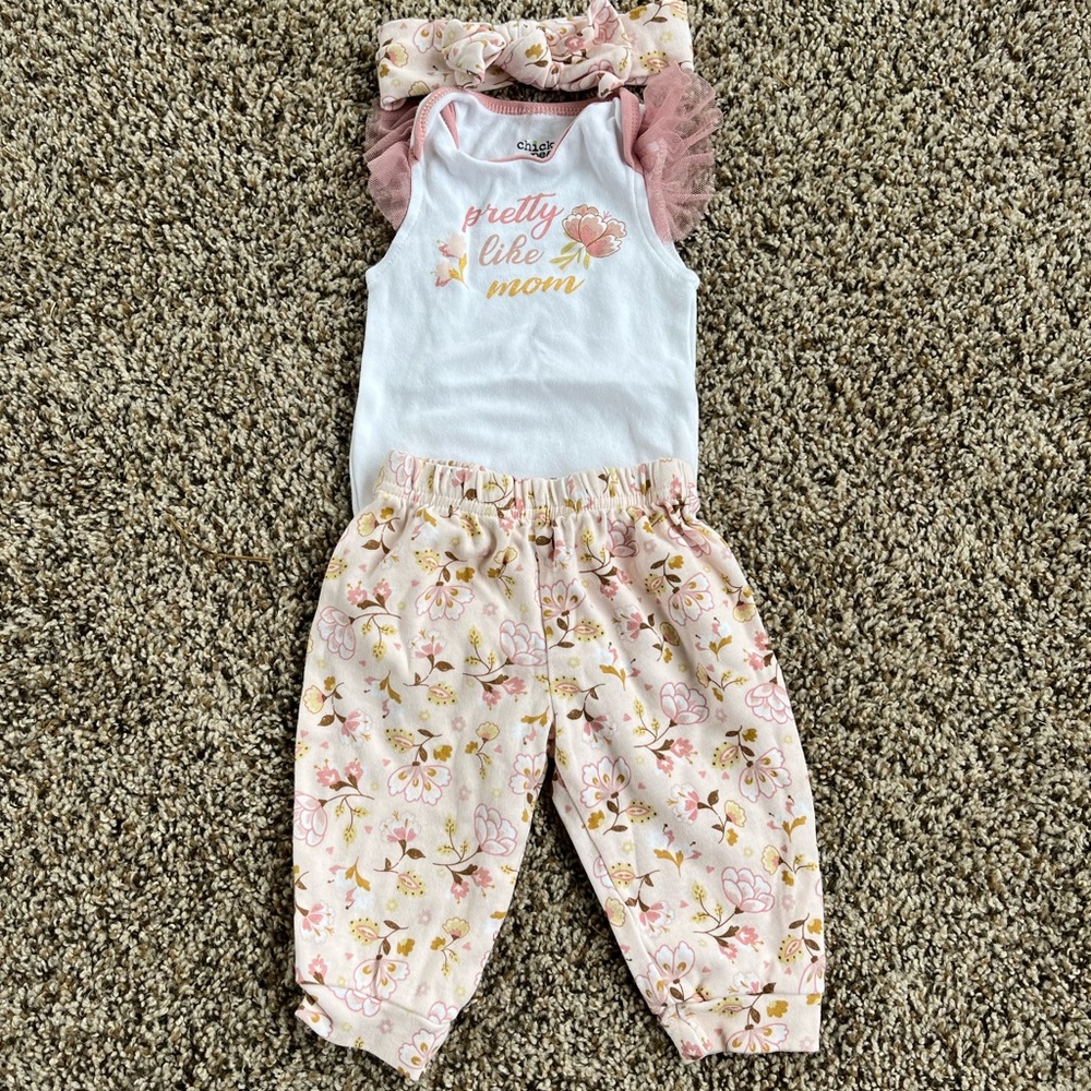 Chickpea Pretty Like Mom Three Piece Set